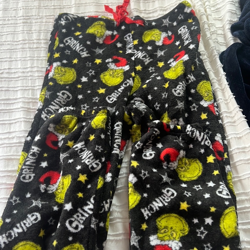 grinch pj pants
